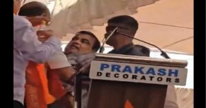 Nitin Gadkari faints