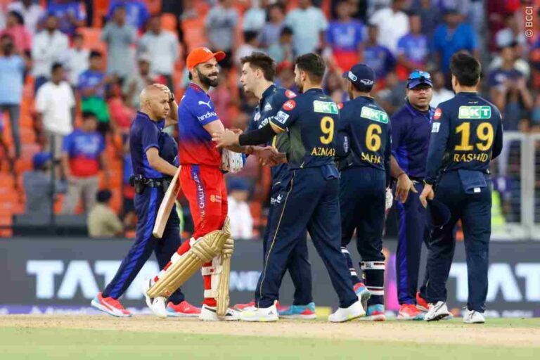 RCB W