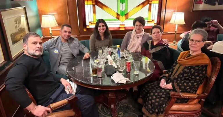 rahul-gandhi-came-to-this-famous-restaurant-of-delhi-kwality-restaurant-cp-for-lunch