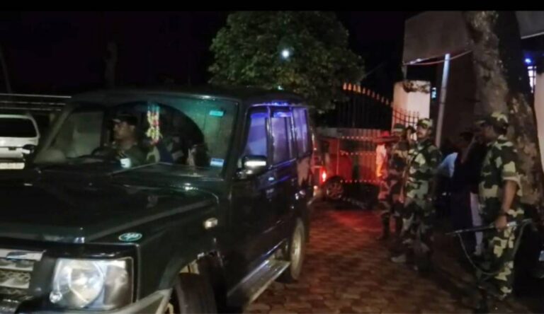 Bangladeshi police officer detained at Hakimpur border on charges of illegal infiltration