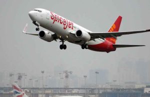 চাতরা বিমান দুর্ঘটনার পরের দিন দিল্লিতে স্পাইসজেট বিমানের জরুরি অবতরণ