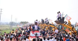 Himanta Biswa Sarma: যাত্রার দ্বিতীয় দিনে বুলডোজার স্যালুট পেলেন হিমন্ত