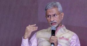 পশ্চিম এশিয়া সংকট: ইরানের বিদেশমন্ত্রীর সাথে বৈঠকে জয়শঙ্কর পশ্চিম এশিয়া সংকট: ইরানের বিদেশমন্ত্রীর সাথে বৈঠকে জয়শঙ্কর