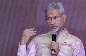 পশ্চিম এশিয়া সংকট: ইরানের বিদেশমন্ত্রীর সাথে বৈঠকে জয়শঙ্কর পশ্চিম এশিয়া সংকট: ইরানের বিদেশমন্ত্রীর সাথে বৈঠকে জয়শঙ্কর