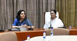 LPG Crisis: রান্নার গ্যাসের জোগানে টান, কেন্দ্রকে দুষে সরব মুখ্যমন্ত্রী LPG Crisis: রান্নার গ্যাসের জোগানে টান, কেন্দ্রকে দুষে সরব মুখ্যমন্ত্রী