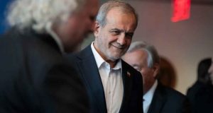 আমেরিকানদের কাছে চিঠি লিখে ট্রাম্পের ‘ইউএসএ ফার্স্ট’ নীতি নিয়ে প্রশ্ন ইরানের প্রেসিডেন্ট