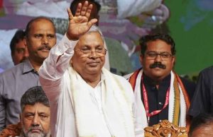 রাজ্যপাল নেই রাজ্যে, তাহলে মুখ্যমন্ত্রী সিদ্দারামাইয়া কীভাবে পদত্যাগ করবেন?