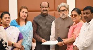 ২০ সাংসদের স্পিকার-সাক্ষাৎ: তৃণমূল ভেঙে এবার ‘এনসিপিআই’, জুলাইয়ে আসল নামের দাবি!