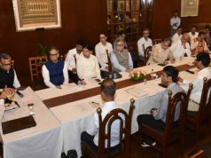রাজ্যের উচ্চশিক্ষায় চরম অচলাবস্থা: উপাচার্যদের বৈঠকে গভীর উদ্বেগ প্রকাশ রাজ্যপাল রবির