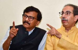 দল পরিবর্তনের জন্য সাংসদদের প্রত্যেককে ১৫ কোটি টাকা!