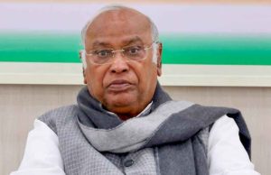 মল্লিকার্জুন খাড়গের বিরুদ্ধে গ্রেপ্তারি পরোয়ানা জারি, ১৯ সেপ্টেম্বর আদালতে হাজিরার নির্দেশ