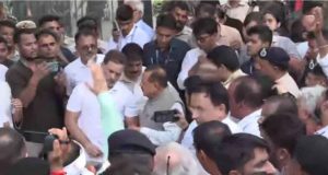 ‘দেশবাসী আমাদের প্রতিবাদে যোগ দিন’, কেন্দ্রীয় মন্ত্রী জিতেন্দ্র সিংয়ের কথা না শুনে সোশ্যাল মিডিয়ায় আবেদন রাহুল গান্ধীর