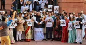 সংসদে বিক্ষোভ ও প্ল্যাকার্ড প্রদর্শন নিষিদ্ধ, বর্ষাকালীন অধিবেশনের আগে সাংসদদের জন্য কঠোর নির্দেশিকা