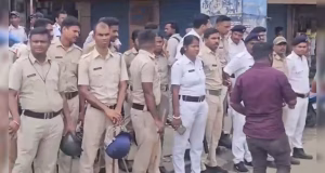 কলকাতা বিমানবন্দরের মসজিদে প্রবেশে নিষেধাজ্ঞা, এলাকায় কড়া নিরাপত্তা