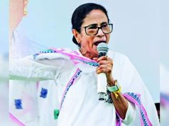 তৃণমূলের মর্যাদা রক্ষা নিয়ে নির্বাচন কমিশনকে তোপ মমতার