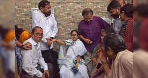 ২১ জুলাইয়ের শহিদ পরিবার: আনুগত্য ও অনিশ্চয়তার দোলাচলে দিনযাপন