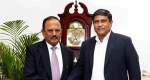 দিল্লিতে ডোভাল-শামসুল বার্তা, ঢাকায় রুদ্ধদ্বার নৈশভোজ: বাংলাদেশ সামরিক বাহিনীতে শুরু জোর কূটনৈতিক জল্পনা