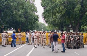 প্রধানমন্ত্রীর বাসভবন অভিমুখে মিছিলের অনুমতি পেলেন না কেজরিওয়াল, নিরাপত্তা জোরদার দিল্লি পুলিশের