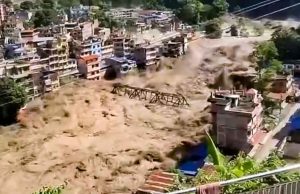 নেপালের বন্যায় অন্তত ১০৫ জন ভারতীয় পর্যটক নিখোঁজ, হেল্পলাইন নম্বর প্রকাশ করা হয়েছে