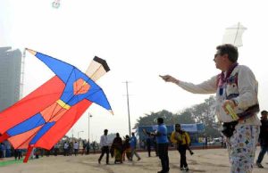 ইকো পার্কে ঘুড়ি উৎসব ঘিরে বাড়ছে বিতর্ক, বিমানবন্দরের নিরাপত্তা নিয়ে উদ