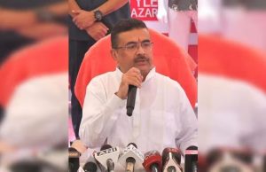 পুজোর মরশুমে ‘শারদোৎসব’ নয়, প্রগতিশীলতার প্রচারে বামেদের বইয়ের স্টল