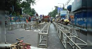 যাদবপুরে যান চলাচল নিয়ন্ত্রণ, পাঁচটির মধ্যে চারটি গেট বন্ধ রাখবে বিশ্ববিদ্যালয়
