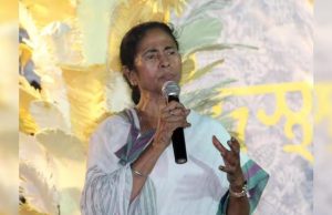 তৃণমূলের অন্দরের লড়াই: নাম ও প্রতীকের বিবাদ মেটাতে ডাকল নির্বাচন কমিশ