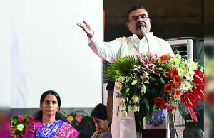 পড়ুয়াদের স্মার্টফোন নয়, বিশেষ শিক্ষা সরঞ্জাম দেবে রাজ্য সরকার