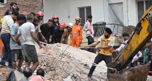 ধ্বংসস্তূপের নিচে চাপা পড়া এক শিক্ষার্থীর ১১ সেকেন্ডের ভিডিও কল, সত্য নিকেতন দুর্ঘটনার ভয়াবহ দৃশ্য দেখিয়ে কাঁদতে কাঁদতে সাহায্যের অনুরোধ