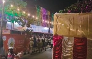 মুকুন্দপুরে বিসর্জন ঘিরে বিজেপির গোষ্ঠীসংঘর্ষ, লাঠিচার্জ পুলিশের